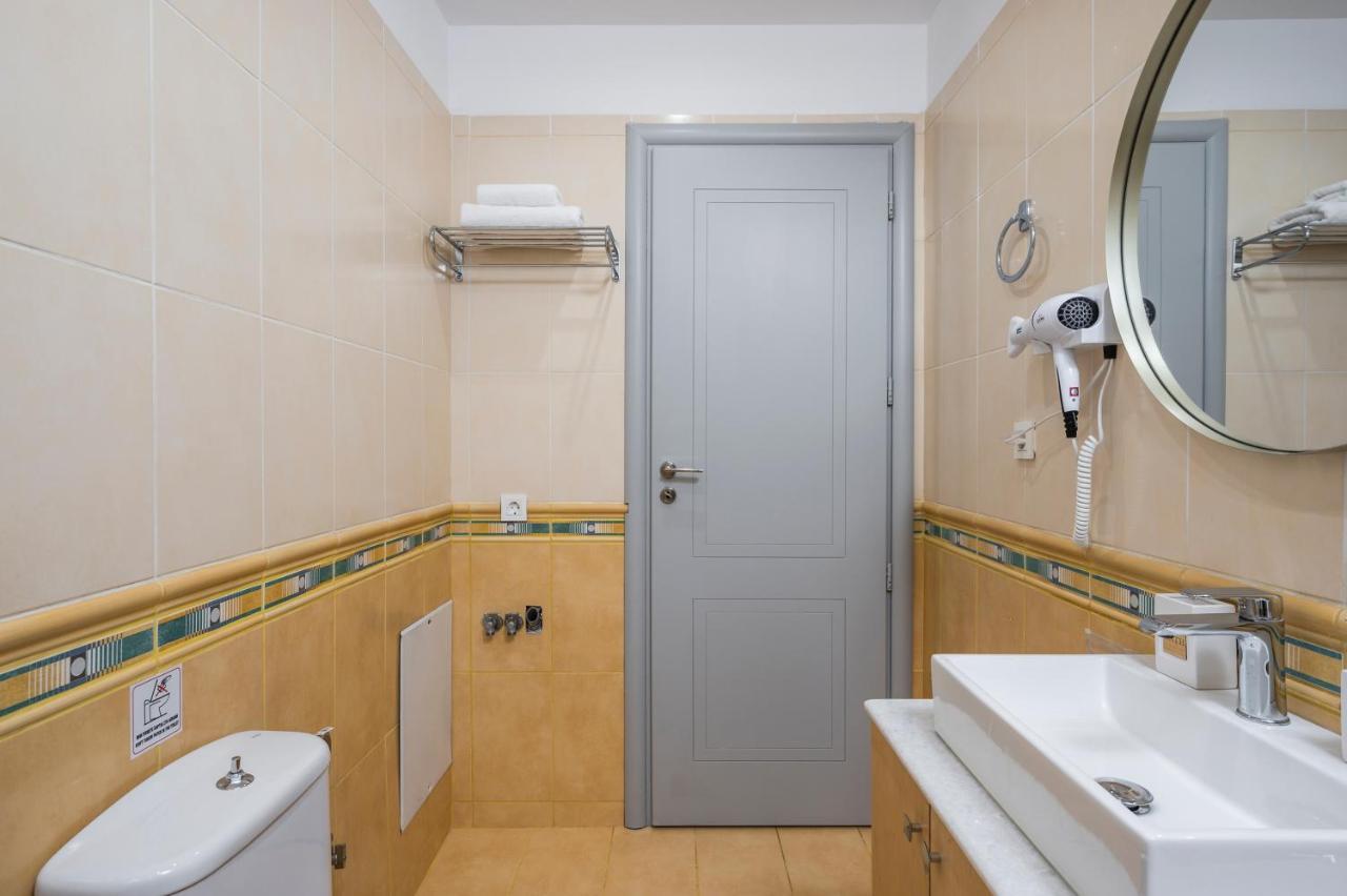 Jt Apartments Kíssamos Eksteriør bilde